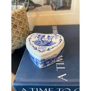 Spode Mementos Blue & White Heart Trinket Box | Special Thank You Gift